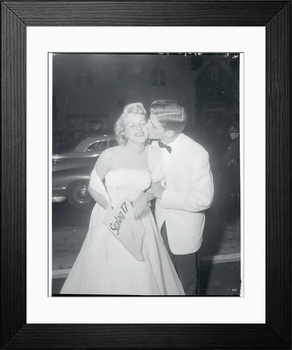 Framed Print : Singer Rosemary Clooney with Brother Nick Clooney Framed Print : Singer Rosemary Clooney with Brother Nick Clooney