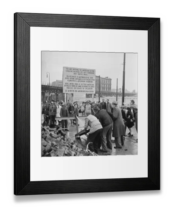 Framed Print : Demostrators In Berlin