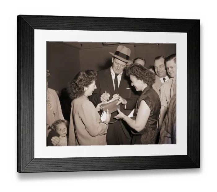 Framed Print : John Wayne Signing Autographs for Fans Framed Print : John Wayne Signing Autographs for Fans