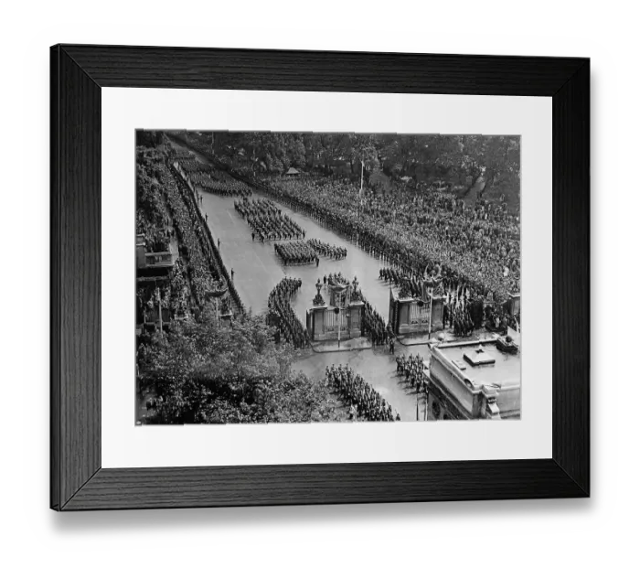 Framed Print : Long Procession in London Streets Framed Print : Long Procession in London Streets
