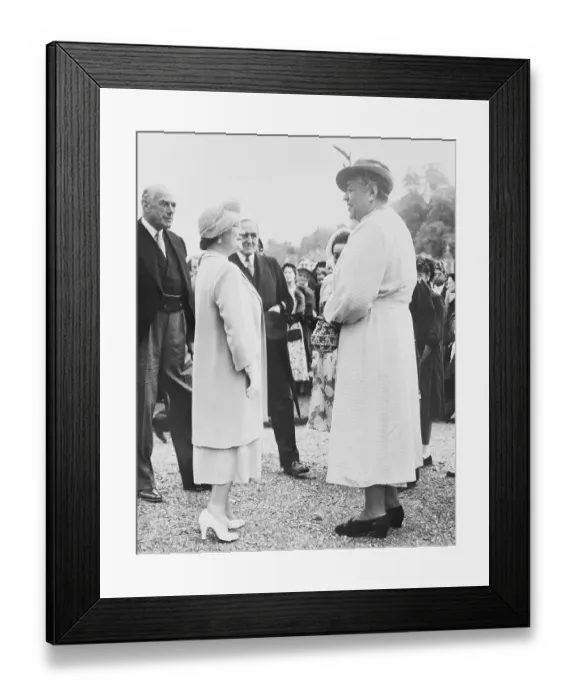Framed Print : Queens of England and Tonga Islands Conversing at Garden Party Framed Print : Queens of England and Tonga Islands Conversing at Garden Party