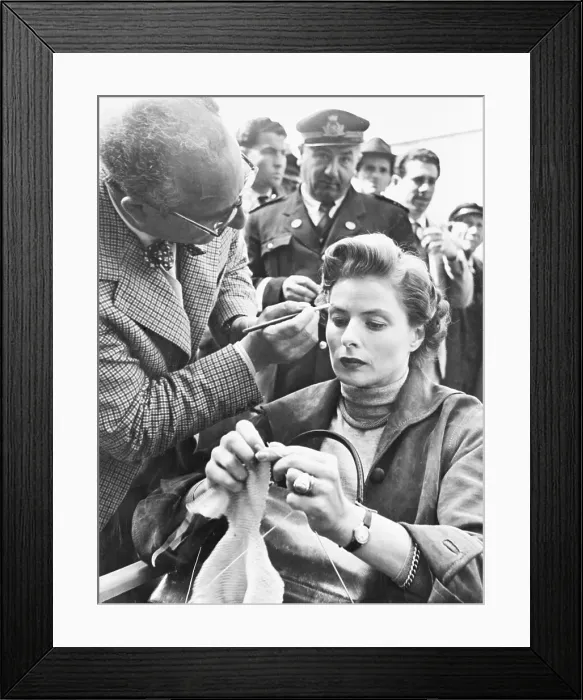 Framed Print : Ingrid Bergman Knitting Framed Print : Ingrid Bergman Knitting