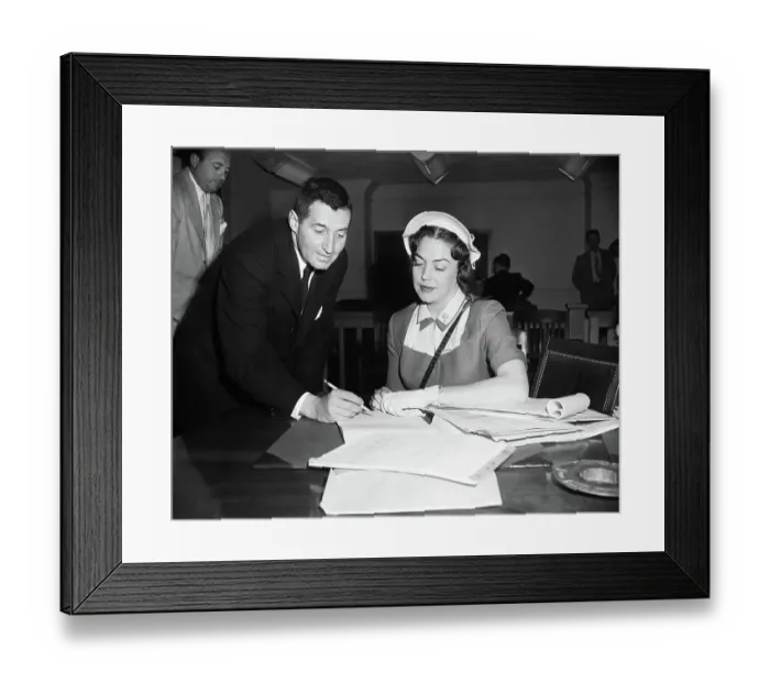 Framed Print : Esperanza Wayne in Court with Attorney