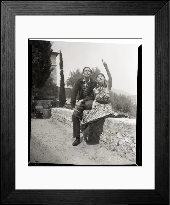 Framed Print : Leslie Caron With Mel Ferrer On Terrace Framed Print : Leslie Caron With Mel Ferrer On Terrace