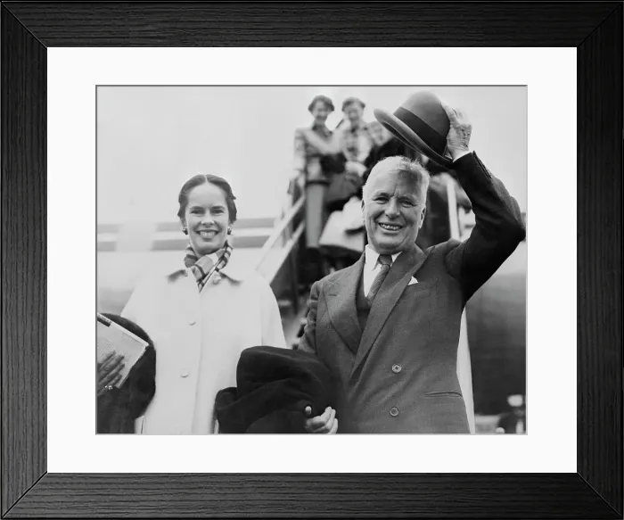 Framed Print : Charlie Chaplin Tipping His Hat