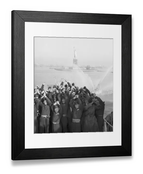 Framed Print : Soldiers Returning From Korea Cheering Framed Print : Soldiers Returning From Korea Cheering