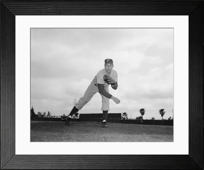 Framed Print : Robin Roberts in Pitching Position Framed Print : Robin Roberts in Pitching Position