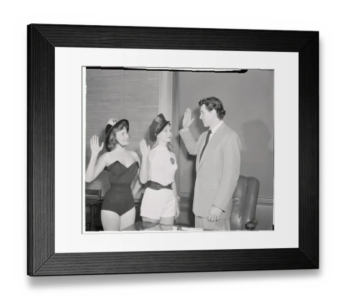 Framed Print : Mayor Rock Hudson Swearing in Police Chief