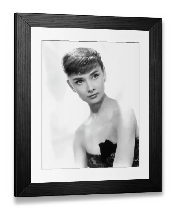 Framed Print : Actress Audrey Hepburn Framed Print : Actress Audrey Hepburn
