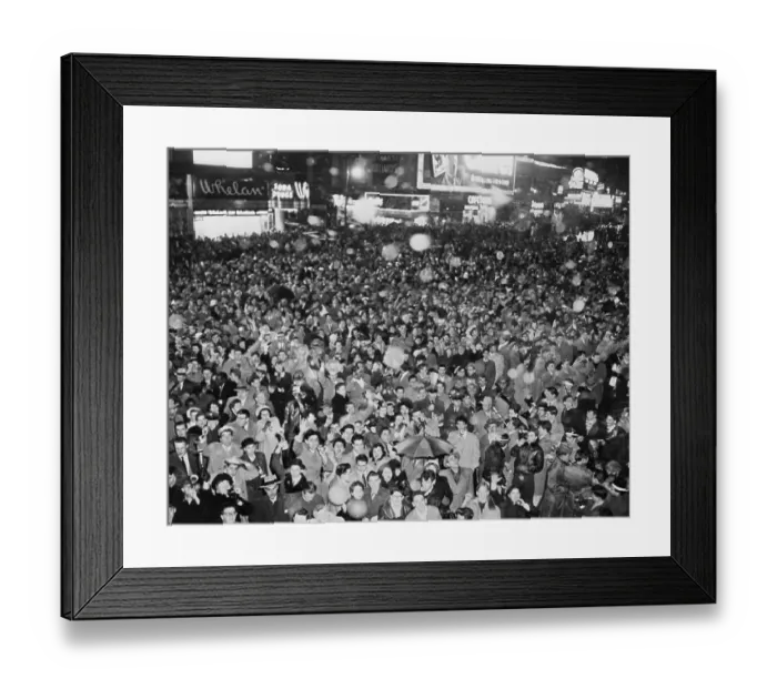 Framed Print : New Years Crowd in Times Square Framed Print : New Years Crowd in Times Square