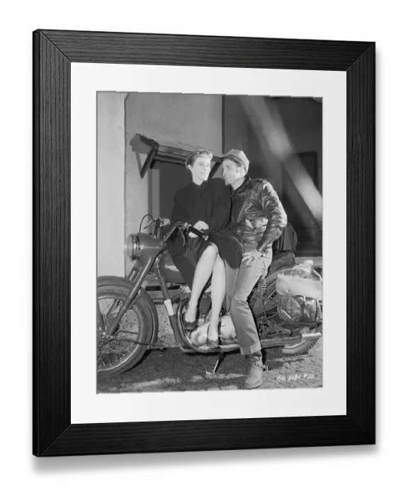 Framed Print : Marlon Brando and Jocelyn Brando Framed Print : Marlon Brando and Jocelyn Brando