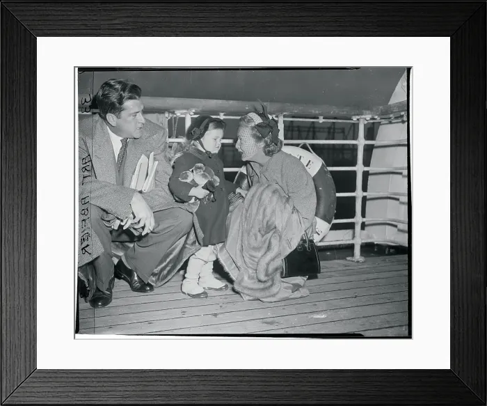 Framed Print : Madeleine Carroll Consoling Her Daughter Framed Print : Madeleine Carroll Consoling Her Daughter