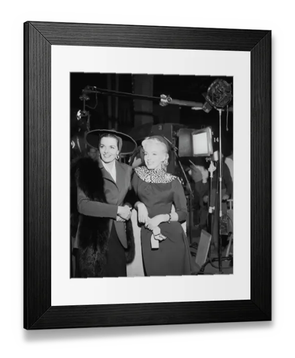 Framed Print : Marilyn Monroe and Jane Russell Framed Print : Marilyn Monroe and Jane Russell