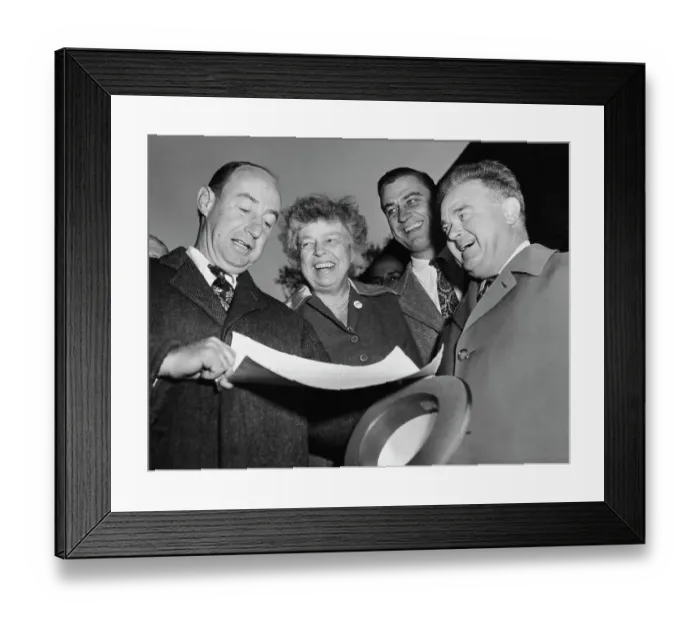 Framed Print : Eleanor Roosevelt at Hyde Park, New York Framed Print : Eleanor Roosevelt at Hyde Park, New York