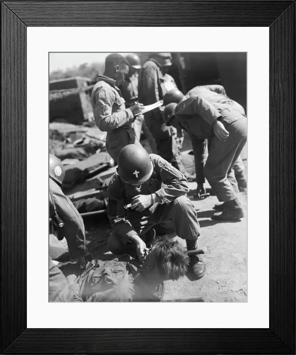 Framed Print : Chaplain Lights Wounded Soldier'S Cigare Framed Print : Chaplain Lights Wounded Soldier'S Cigare