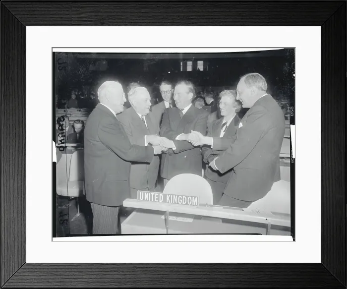 Framed Print : United Nations Delegates Shaking Hands Framed Print : United Nations Delegates Shaking Hands