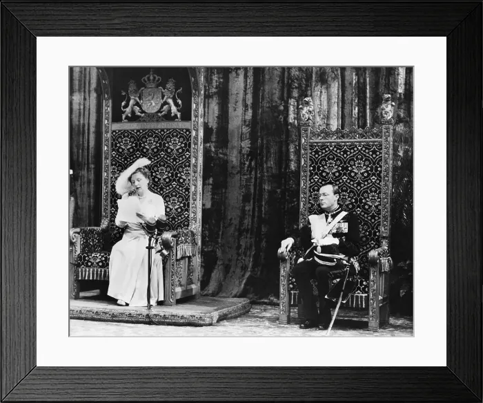 Framed Print : Queen Juliana and Prince Bernhard Sitting on Throne Framed Print : Queen Juliana and Prince Bernhard Sitting on Throne