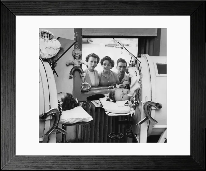 Framed Print : Children with Polio in Iron Lung Machines Framed Print : Children with Polio in Iron Lung Machines