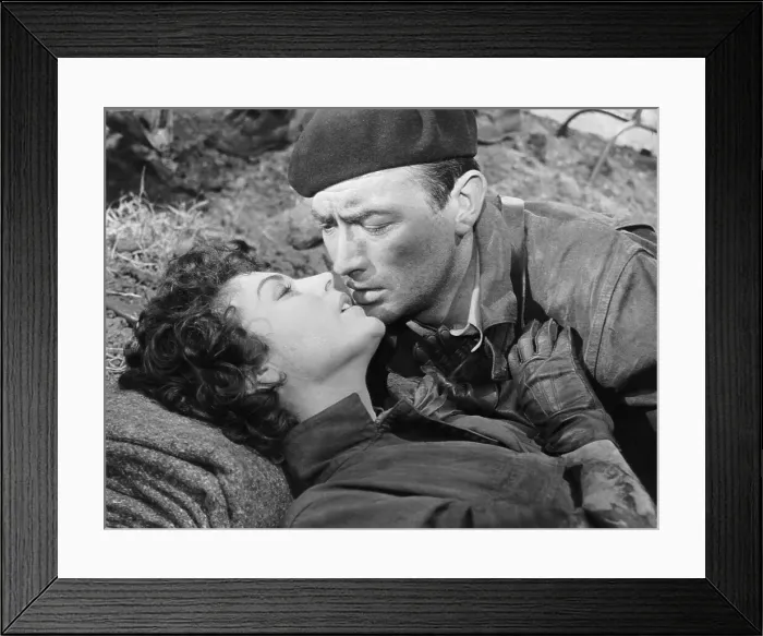 Framed Print : Gregory Peck and Ava Gardner Framed Print : Gregory Peck and Ava Gardner