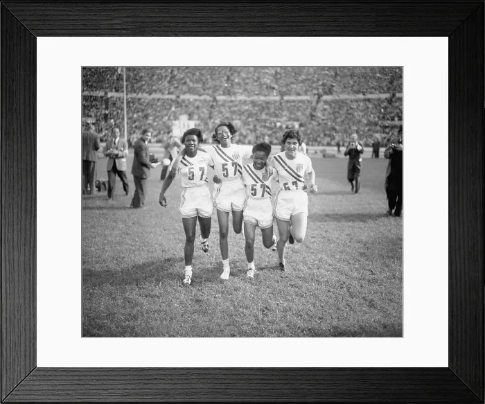 Framed Print : US Women's Relay Team In Helsinki Framed Print : US Women's Relay Team In Helsinki
