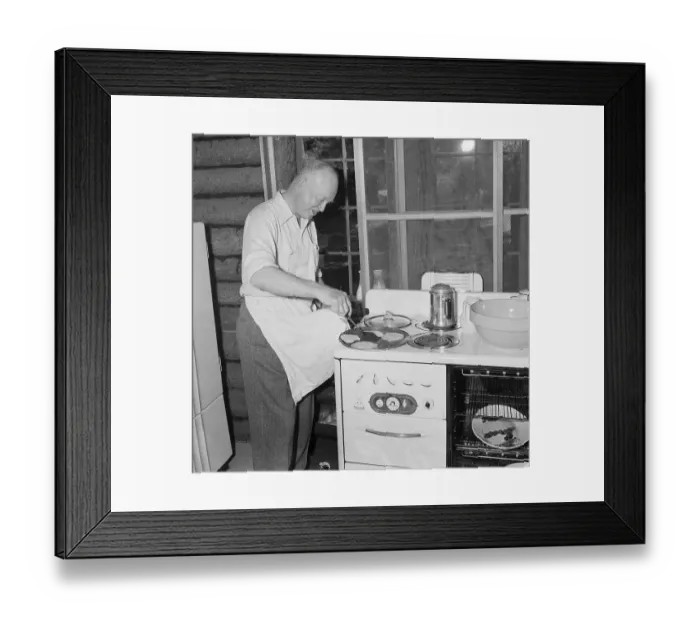 Framed Print : Eisnehower Making Flapjacks