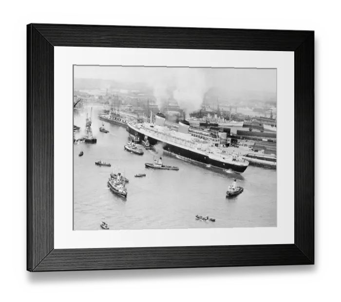 Framed Print : SS United States Entering Southampton Harbor Framed Print : SS United States Entering Southampton Harbor