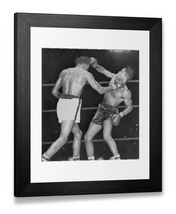 Framed Print : Kid Gavilan and Gil Turner in Boxing Action Framed Print : Kid Gavilan and Gil Turner in Boxing Action