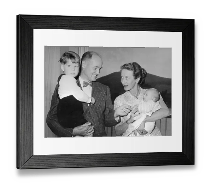 Framed Print : George Kennan Visiting his Family Framed Print : George Kennan Visiting his Family