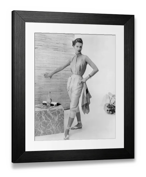 Framed Print : Female Model Posing in Sports Outfit Framed Print : Female Model Posing in Sports Outfit