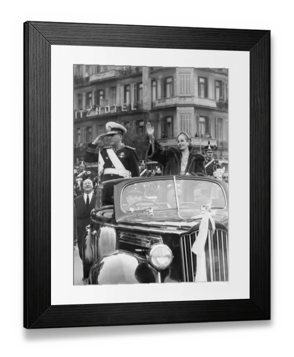 Framed Print : Juan and Eva Peron in Open Car Framed Print : Juan and Eva Peron in Open Car