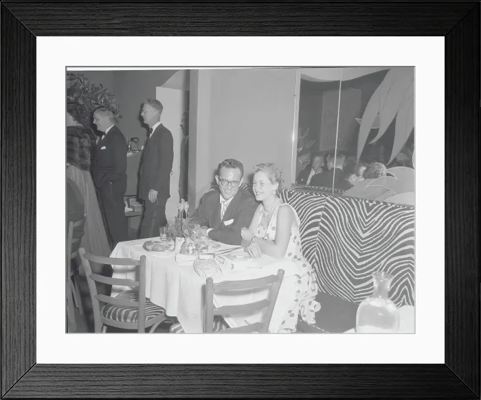 Framed Print : Robert Q. Lewis with Elizabeth Montgomery Framed Print : Robert Q. Lewis with Elizabeth Montgomery