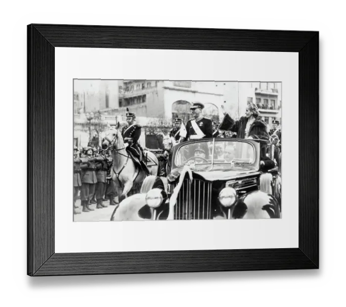 Framed Print : Juan and Eva Peron in Inaugural Parade Framed Print : Juan and Eva Peron in Inaugural Parade