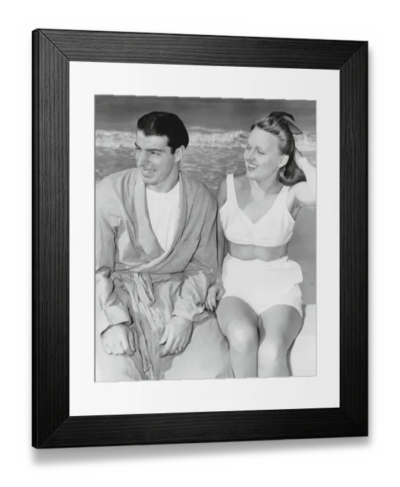 Framed Print : Joe DiMaggio and Dorothy Arnold Enjoying the Beach Framed Print : Joe DiMaggio and Dorothy Arnold Enjoying the Beach