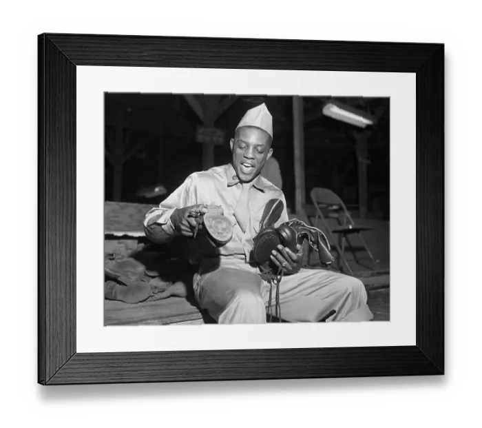 Framed Print : Willie Mays In Army Uniform Ay Camp Framed Print : Willie Mays In Army Uniform Ay Camp