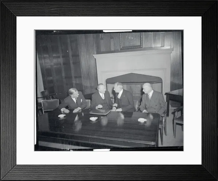 Framed Print : Foreign Ministers at Peace Treaty Conference Framed Print : Foreign Ministers at Peace Treaty Conference