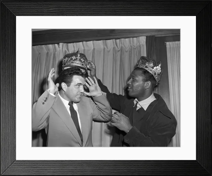 Framed Print : Robinson to Get Maxim-um Sugar Framed Print : Robinson to Get Maxim-um Sugar