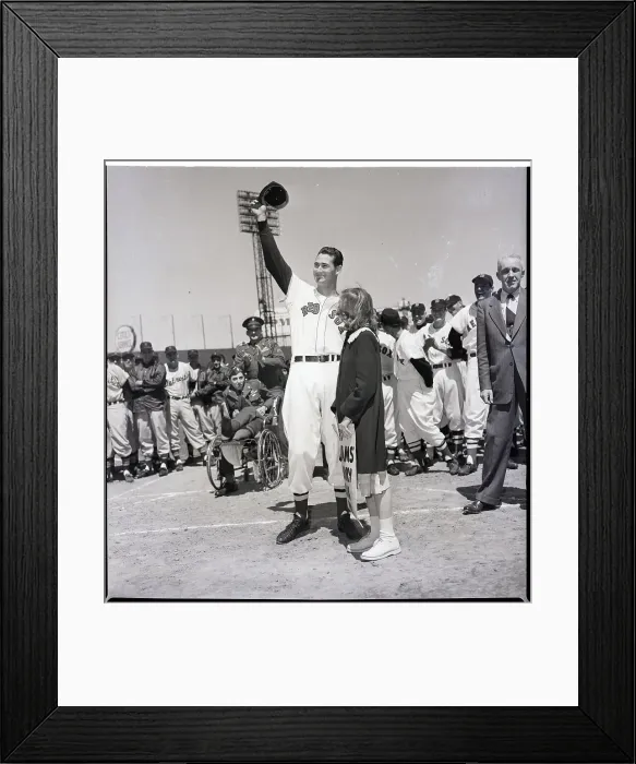 Framed Print : Ted Williams Tips Cap at Tribute In Stadium Framed Print : Ted Williams Tips Cap at Tribute In Stadium