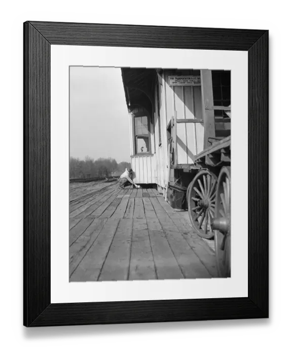 Framed Print : General Scene at the White House Press Room Framed Print : General Scene at the White House Press Room