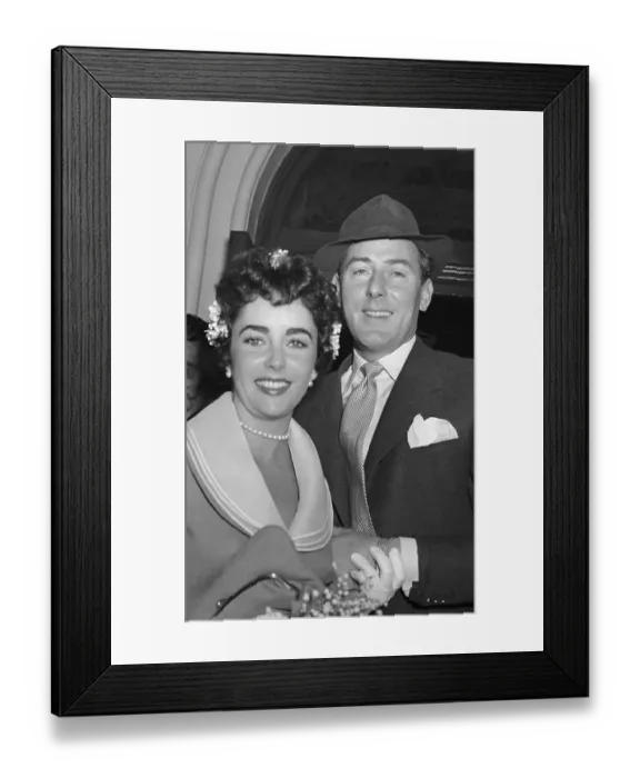 Framed Print : Actress Elizabeth Taylor Pausing at Her Caxton Hall Wedding Framed Print : Actress Elizabeth Taylor Pausing at Her Caxton Hall Wedding