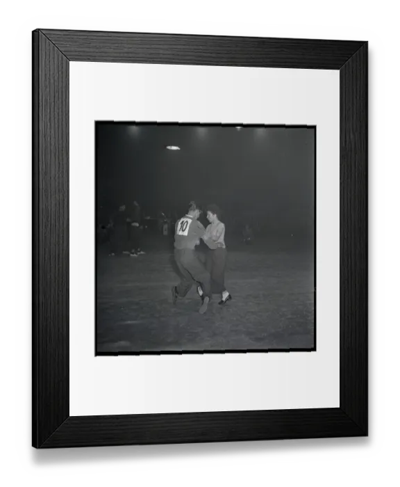 Framed Print : Couple Dancing In Compettion Framed Print : Couple Dancing In Compettion