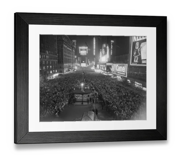 Framed Print : New Year's Eve At Times Square Framed Print : New Year's Eve At Times Square