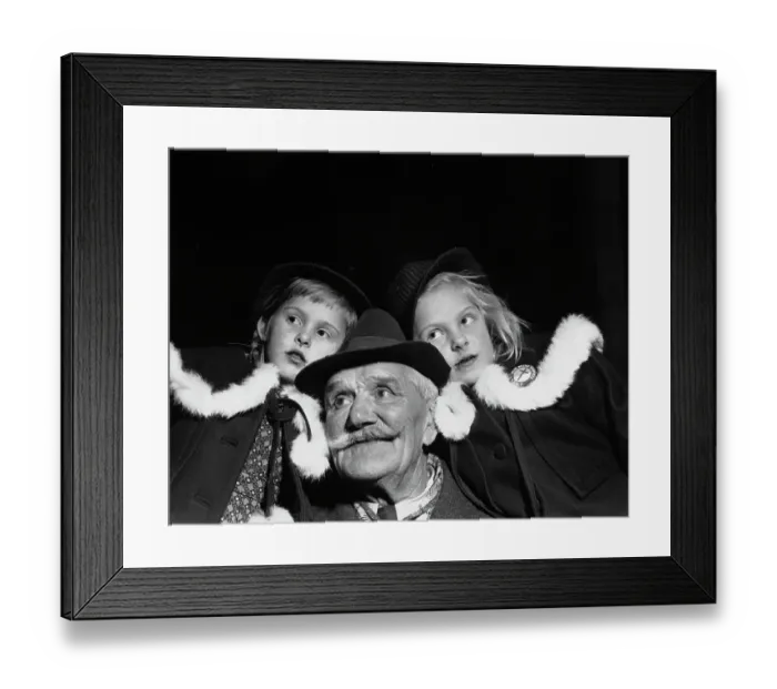 Framed Print : Vera, Sergea Gajewski And Nada Resettle In Philadelphia Framed Print : Vera, Sergea Gajewski And Nada Resettle In Philadelphia
