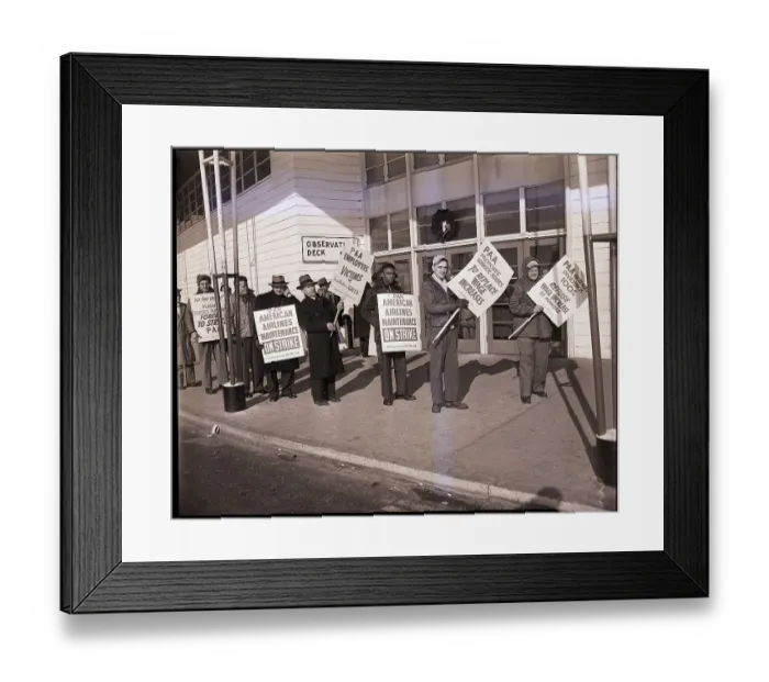 Framed Print : Pan Am Employees on Strike at Airport Framed Print : Pan Am Employees on Strike at Airport