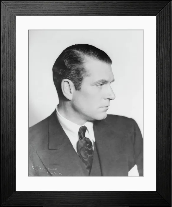 Framed Print : Portrait of Laurence Olivier Framed Print : Portrait of Laurence Olivier