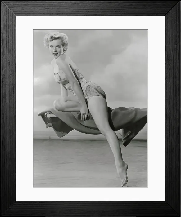 Framed Print : Marilyn Monroe Framed Print : Marilyn Monroe