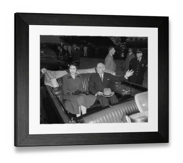 Framed Print : Harry Truman And Elizabeth In Automobile Framed Print : Harry Truman And Elizabeth In Automobile