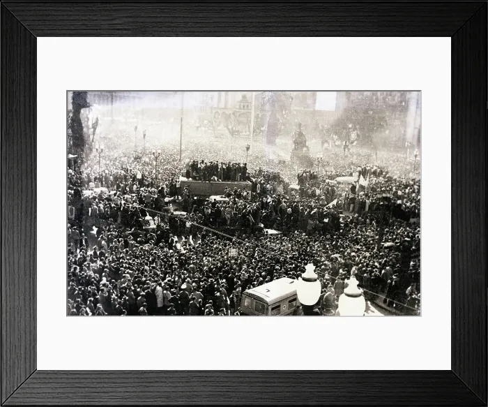 Framed Print : Crowd Gathers for Juan Peron Speech Framed Print : Crowd Gathers for Juan Peron Speech
