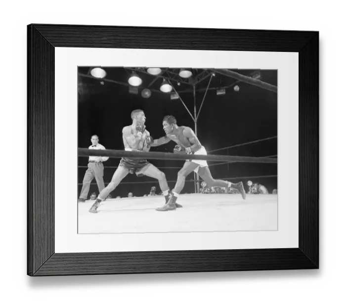 Framed Print : Ray Robinson Punching Randy Turpin Framed Print : Ray Robinson Punching Randy Turpin