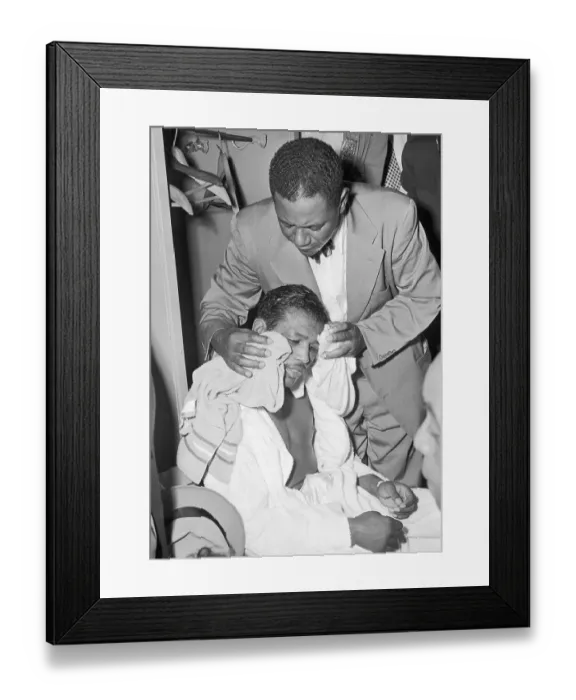 Framed Print : Handler Wipes Sugar Ray Robinson's Face Framed Print : Handler Wipes Sugar Ray Robinson's Face