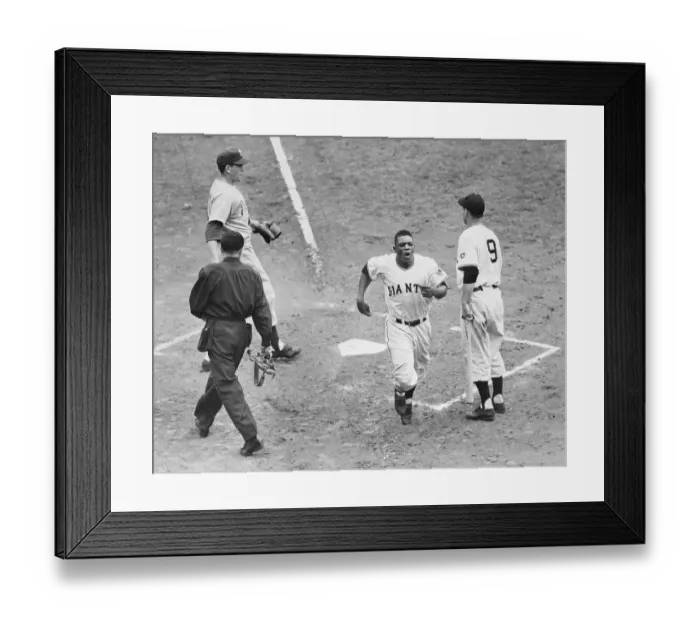 Framed Print : Willie Mays Coming Towards Home Plate Framed Print : Willie Mays Coming Towards Home Plate